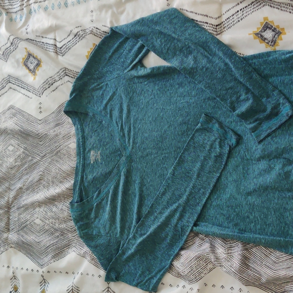 Long sleeve shirt, Teal color, Xsmall, Mossimo